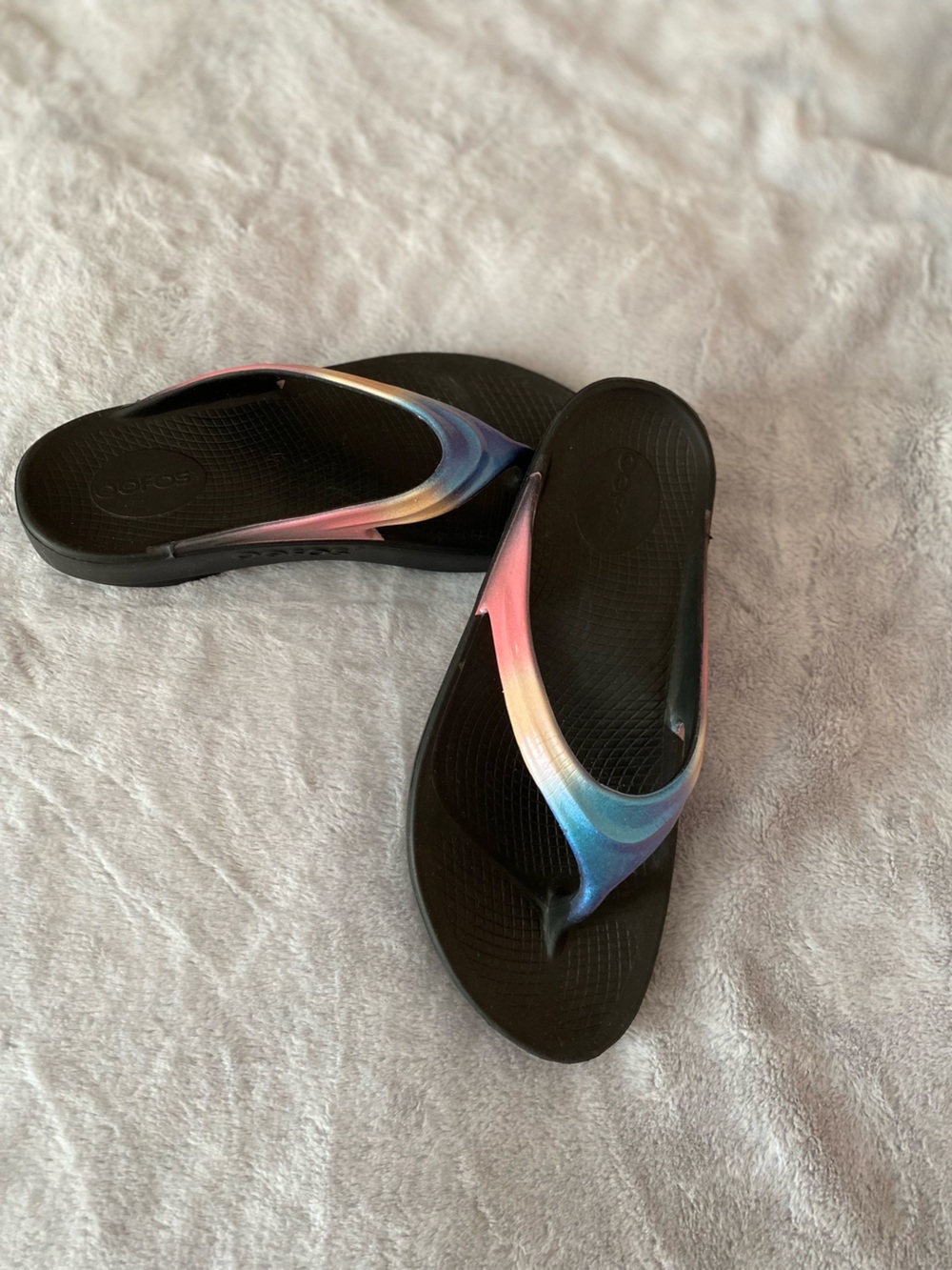 OOFOS women’s OOlala luxe thong